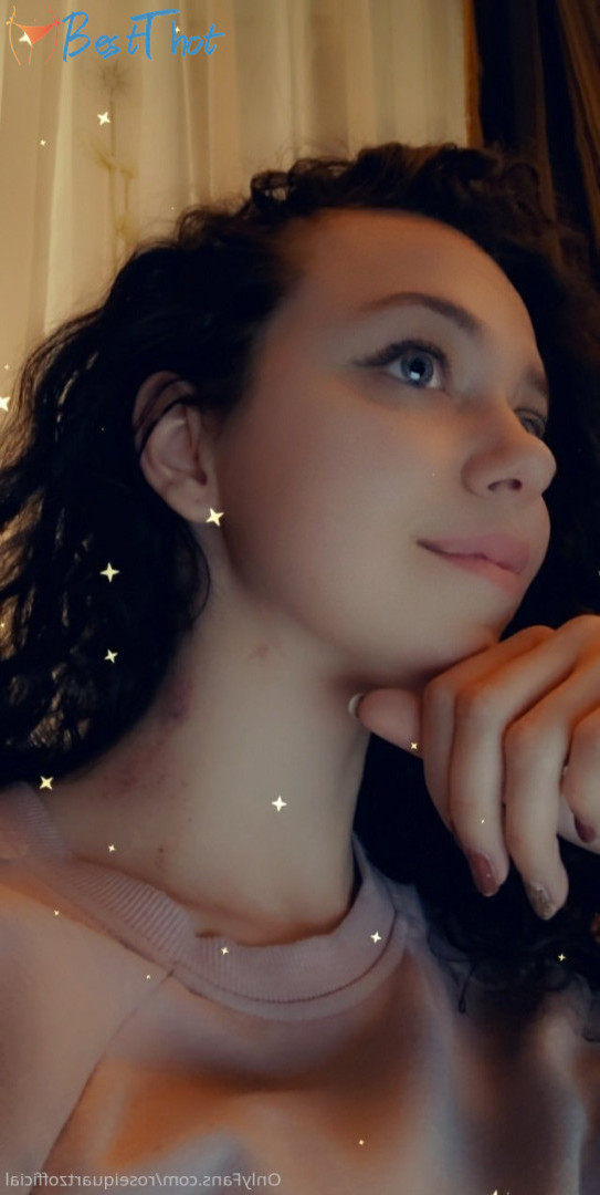Photo by roseiquartzofficial published on January 1,2025 09:16:54 - BestThots