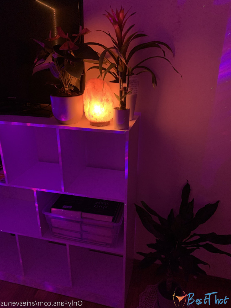 Photo by matrixmika published on January 1,2025 22:17:58 - BestThots