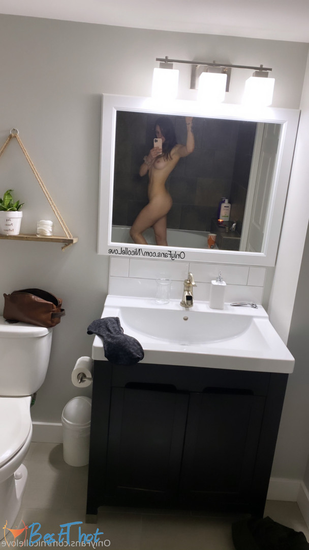 Photo by nicollelove published on January 2,2025 00:17:09 - BestThots