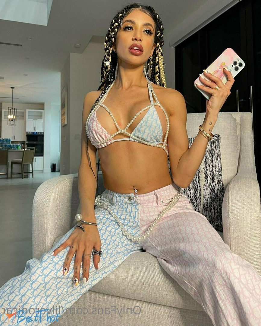 lilveronicar #9402104