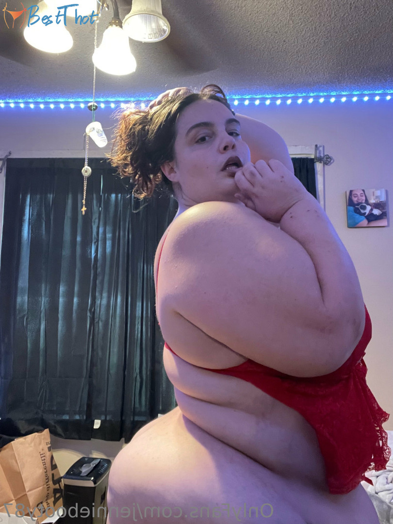 Photo by jenniebooty87 published on January 3,2025 08:20:49 - BestThots