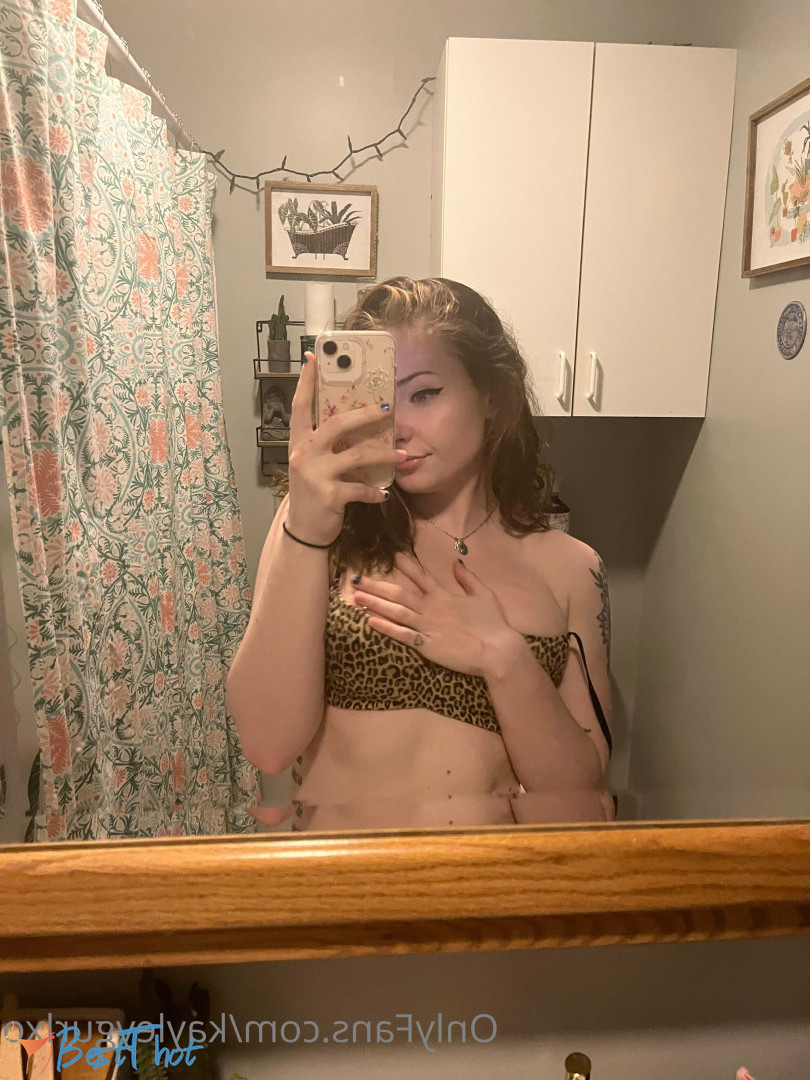 Photo by kayleygurlxo published on January 3,2025 14:19:12 - BestThots