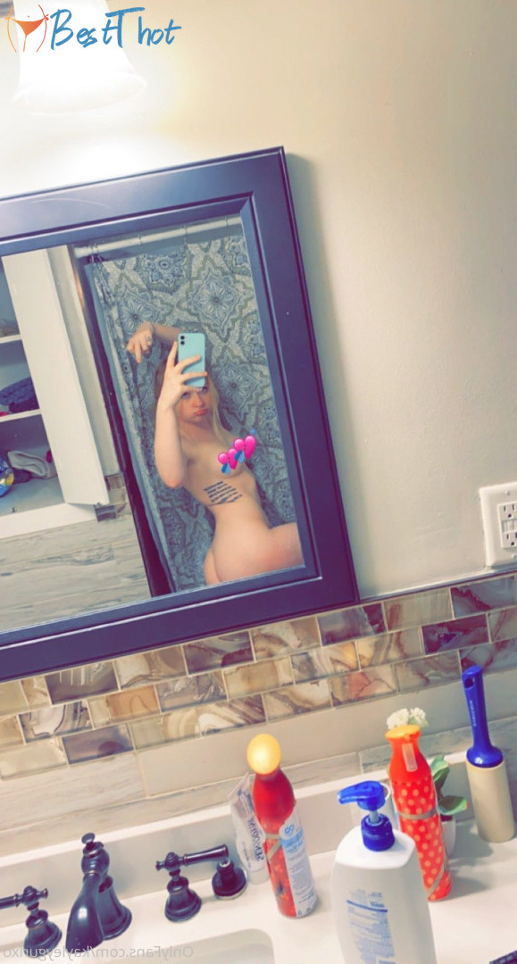 Photo by kayleygurlxo published on January 3,2025 14:19:38 - BestThots
