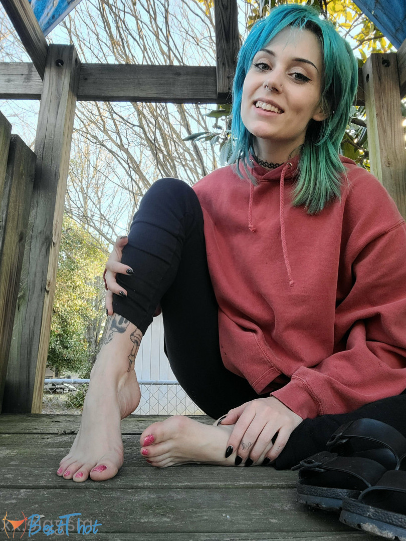 Photo by mythicmaggie published on January 3,2025 23:19:12 - BestThots