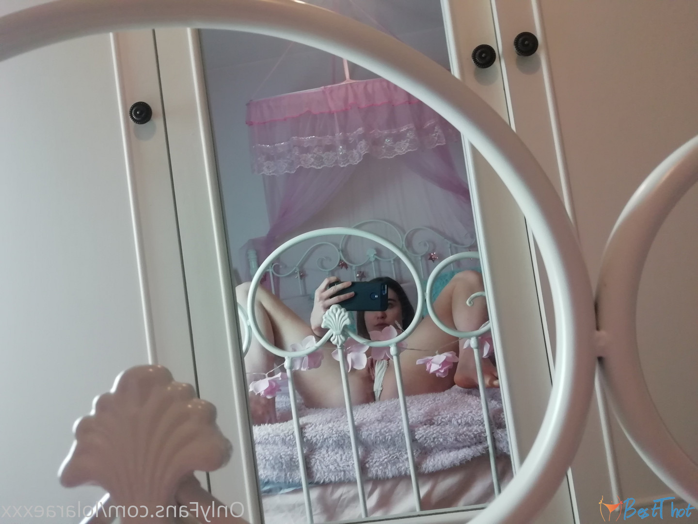 Photo by lolaraexxx published on January 4,2025 03:20:01 - BestThots