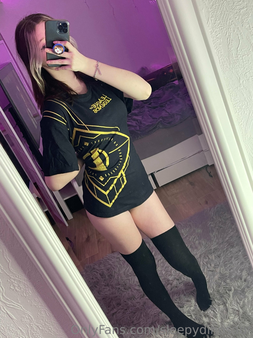 Photo by sleepydinosaur published on May 17,2023 22:20:32 - BestThots