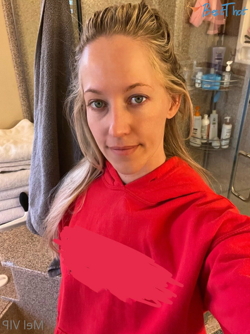 Photo by blondemel published on January 10,2025 23:02:08 - BestThots