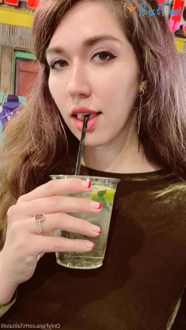 Photo by venusyourgod published on January 11,2025 08:00:46 - BestThots