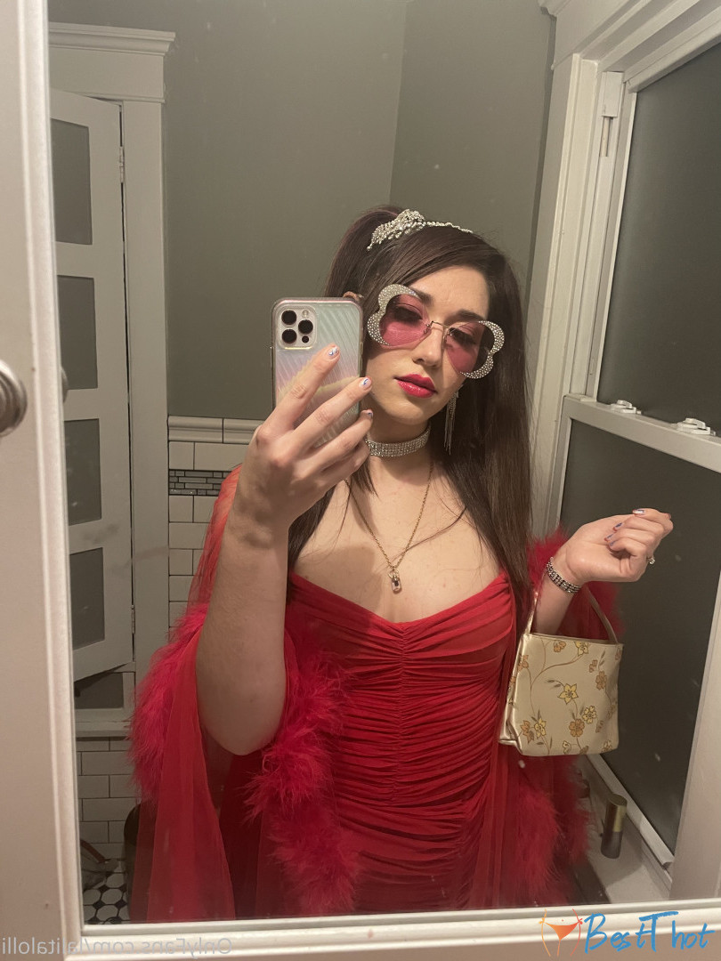 Photo by venusyourgod published on January 11,2025 08:01:17 - BestThots