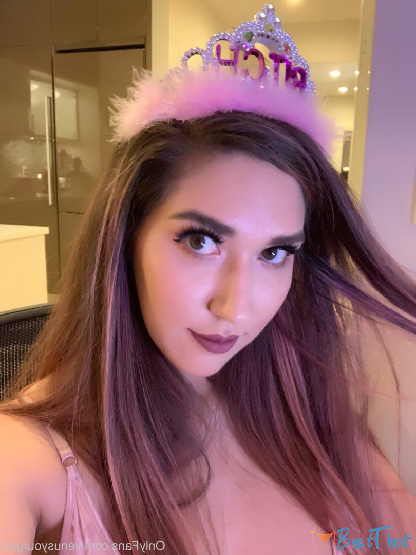 Photo by venusyourgod published on January 11,2025 08:01:46 - BestThots