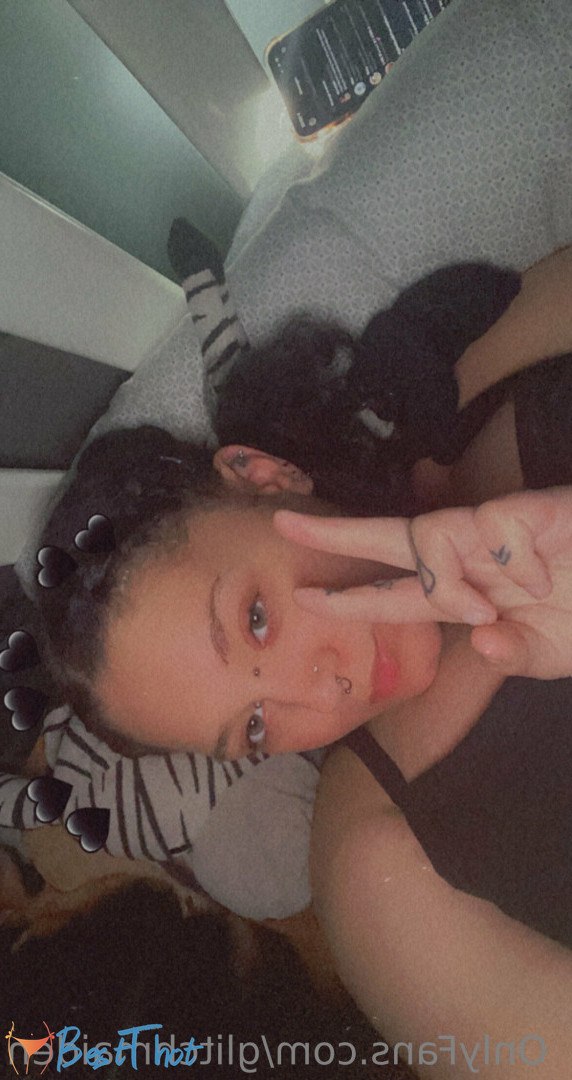 Photo by glitchmaiden published on January 11,2025 10:01:46 - BestThots