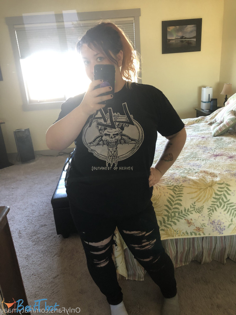 Photo by katymaay published on January 11,2025 18:00:54 - BestThots