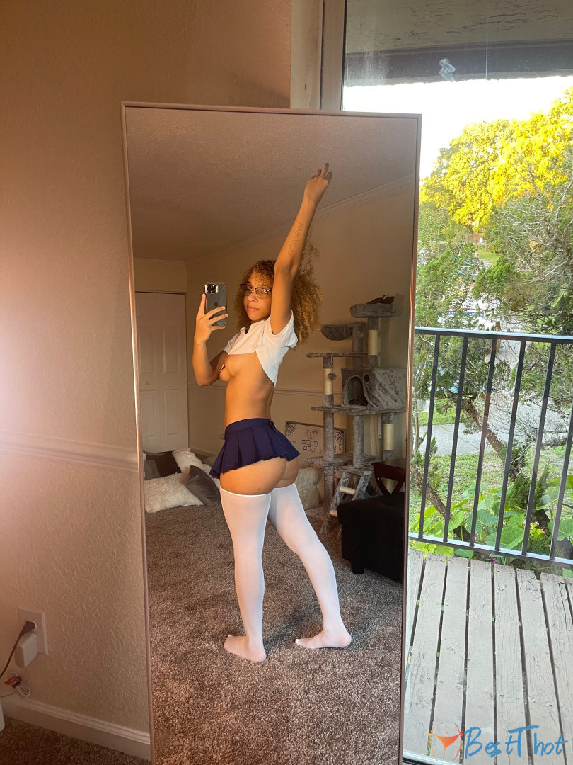 Photo by kinkykha published on January 11,2025 19:01:23 - BestThots