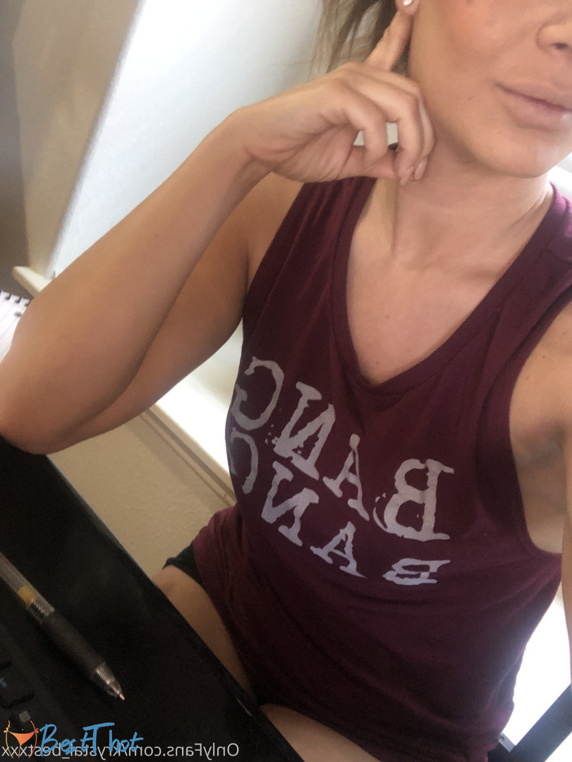 Photo by krystal_bestxxx published on January 11,2025 22:02:12 - BestThots