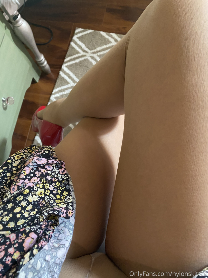 Photo by nylonskitten published on June 22,2023 18:28:31 - BestThots