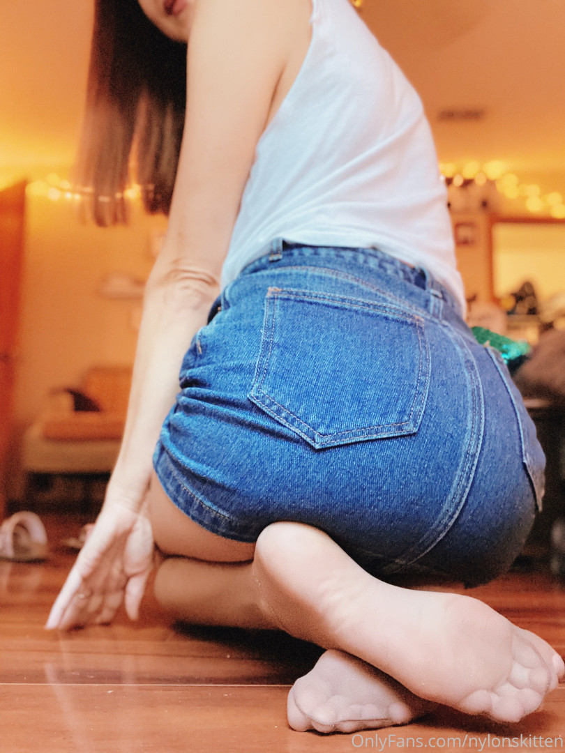 Photo by nylonskitten published on June 22,2023 18:35:17 - BestThots