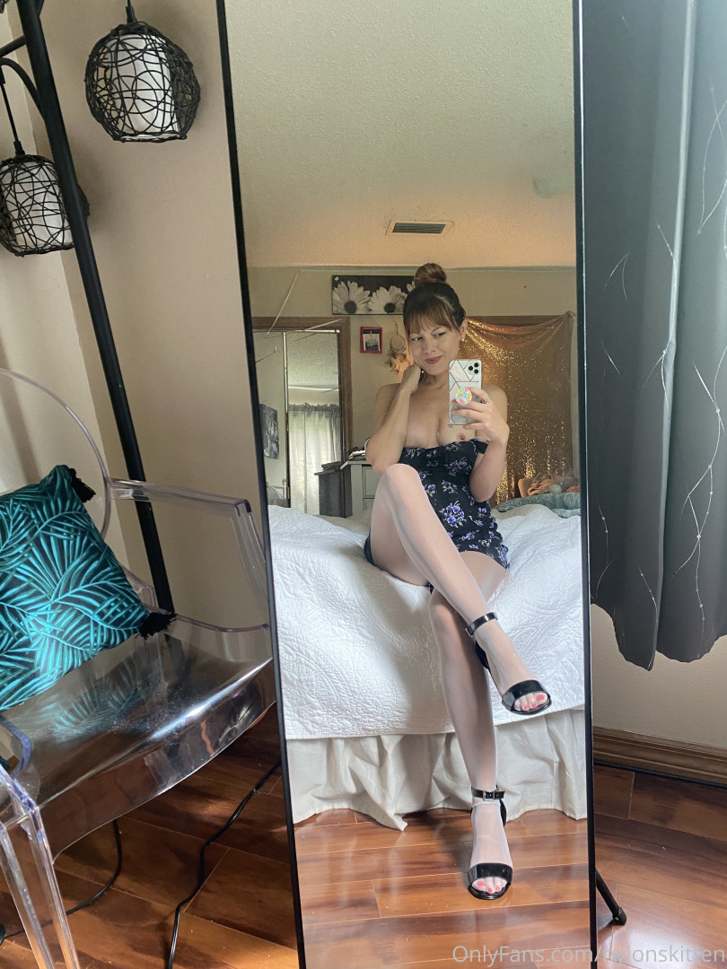 Photo by nylonskitten published on June 22,2023 18:40:07 - BestThots