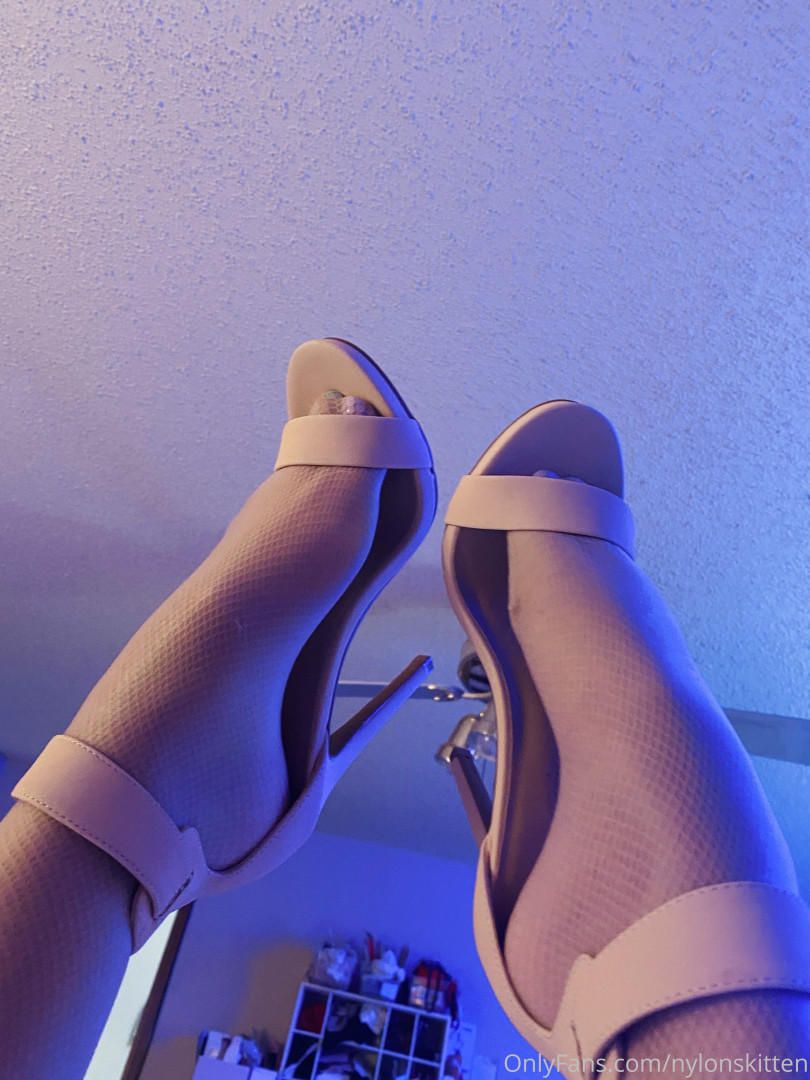 Photo by nylonskitten published on June 22,2023 23:07:29 - BestThots