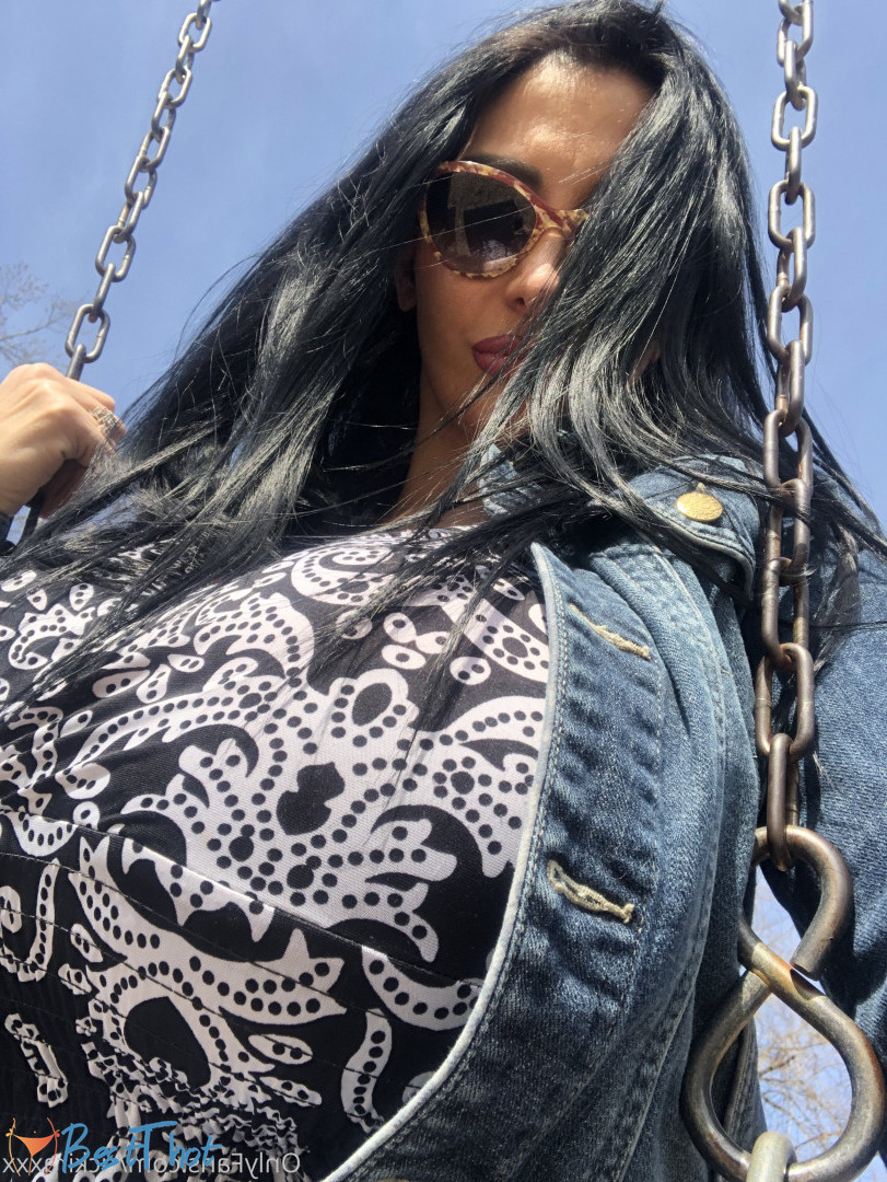 Photo by rickiraxxx published on January 12,2025 23:00:27 - BestThots
