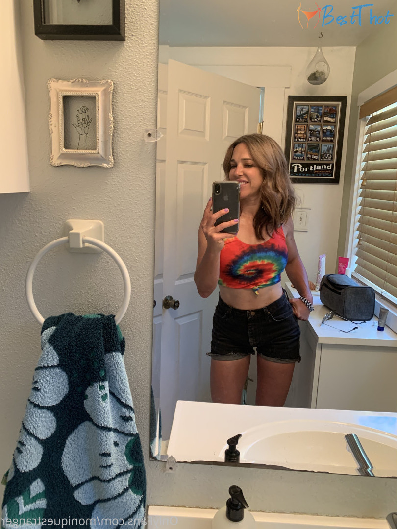 Photo by moniquestranger published on January 12,2025 18:01:11 - BestThots