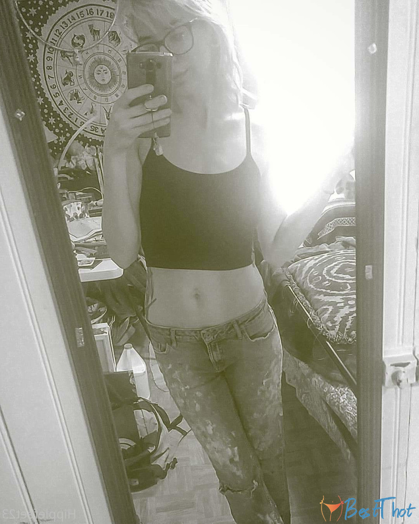 Photo by hippiefeet23 published on December 25,2024 13:10:12 - BestThots