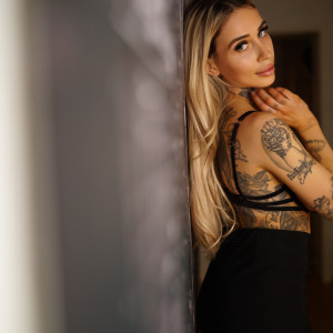 haileyj.une #6257558