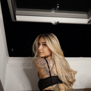 haileyj.une #6259697
