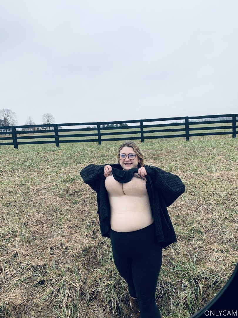 Photo by cambriacurves published on January 4,2024 20:53:59 - BestThots