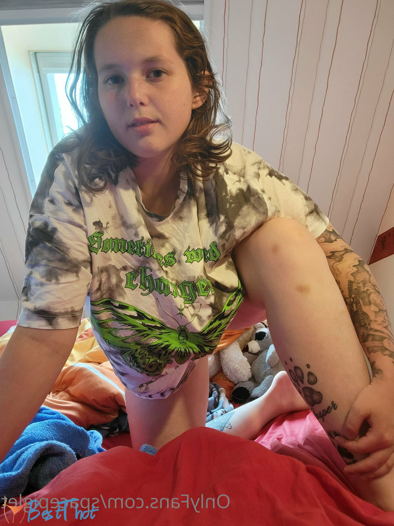 Photo by spacepiglet published on January 14,2025 06:00:50 - BestThots