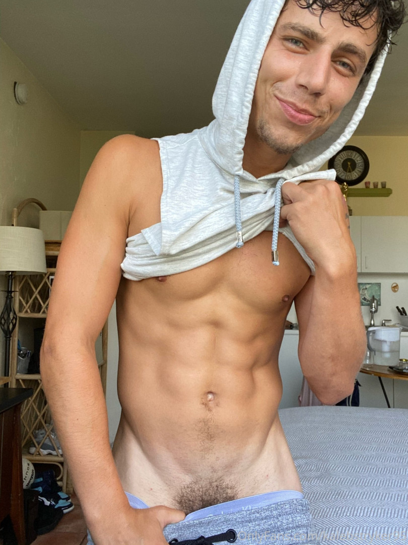 Photo by kalebstryker95 published on June 2,2023 05:11:08 - BestThots