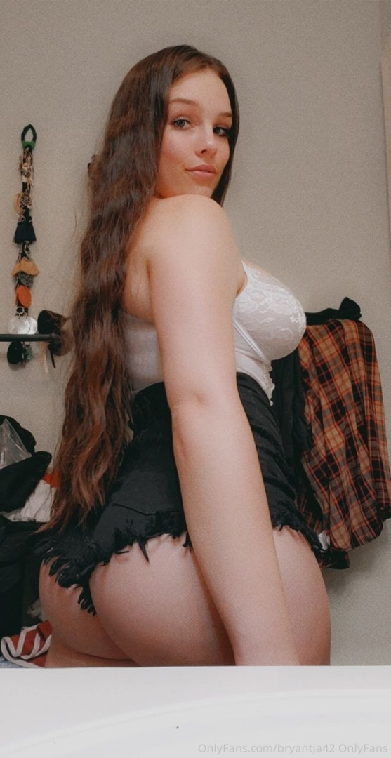 Photo by deadlykittenuwu published on January 14,2024 08:33:35 - BestThots