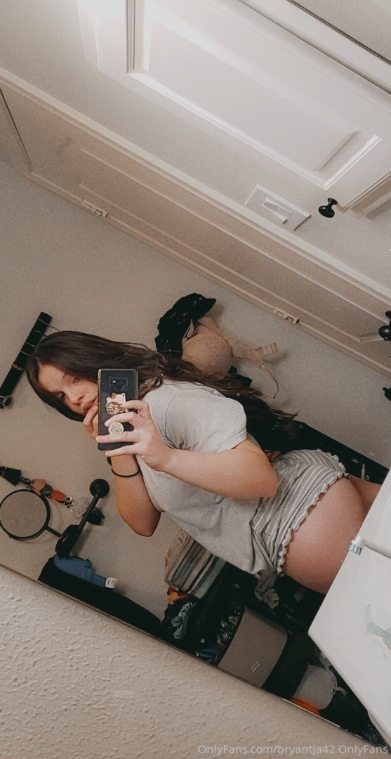 Photo by deadlykittenuwu published on January 14,2024 08:36:42 - BestThots