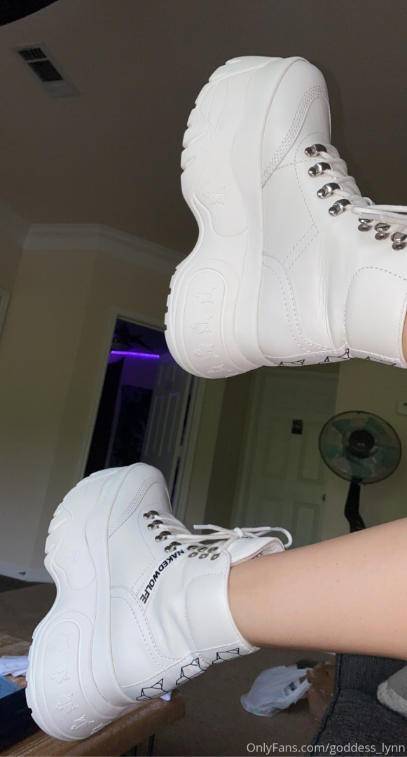 Photo by goddess_lynn published on August 30,2023 00:28:47 - BestThots