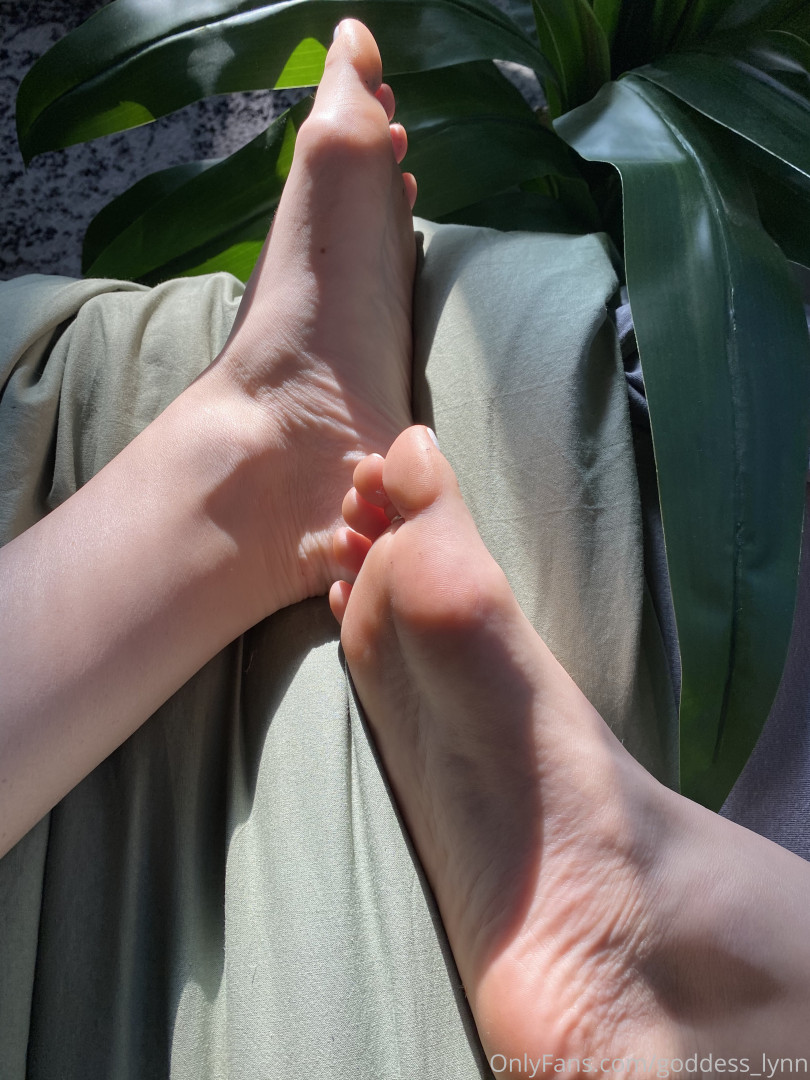 Photo by goddess_lynn published on August 30,2023 04:33:55 - BestThots