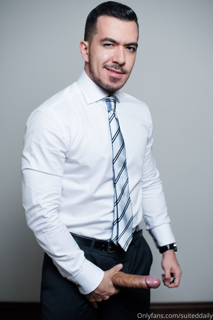 Photo by suiteddaily published on May 17,2023 13:18:12 - BestThots