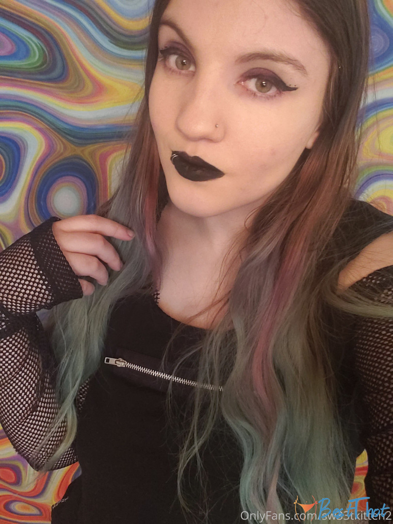 Photo by sw33tkitten2 published on January 20,2025 01:01:47 - BestThots