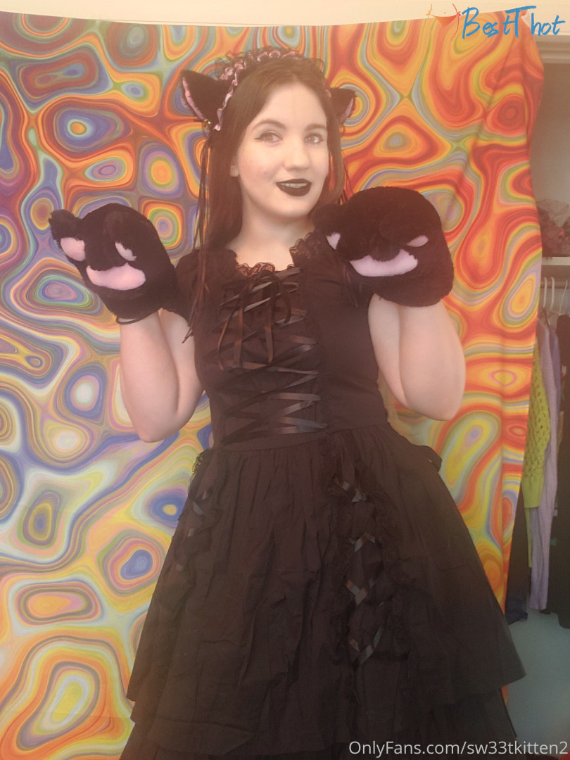 Photo by sw33tkitten2 published on January 20,2025 03:00:27 - BestThots