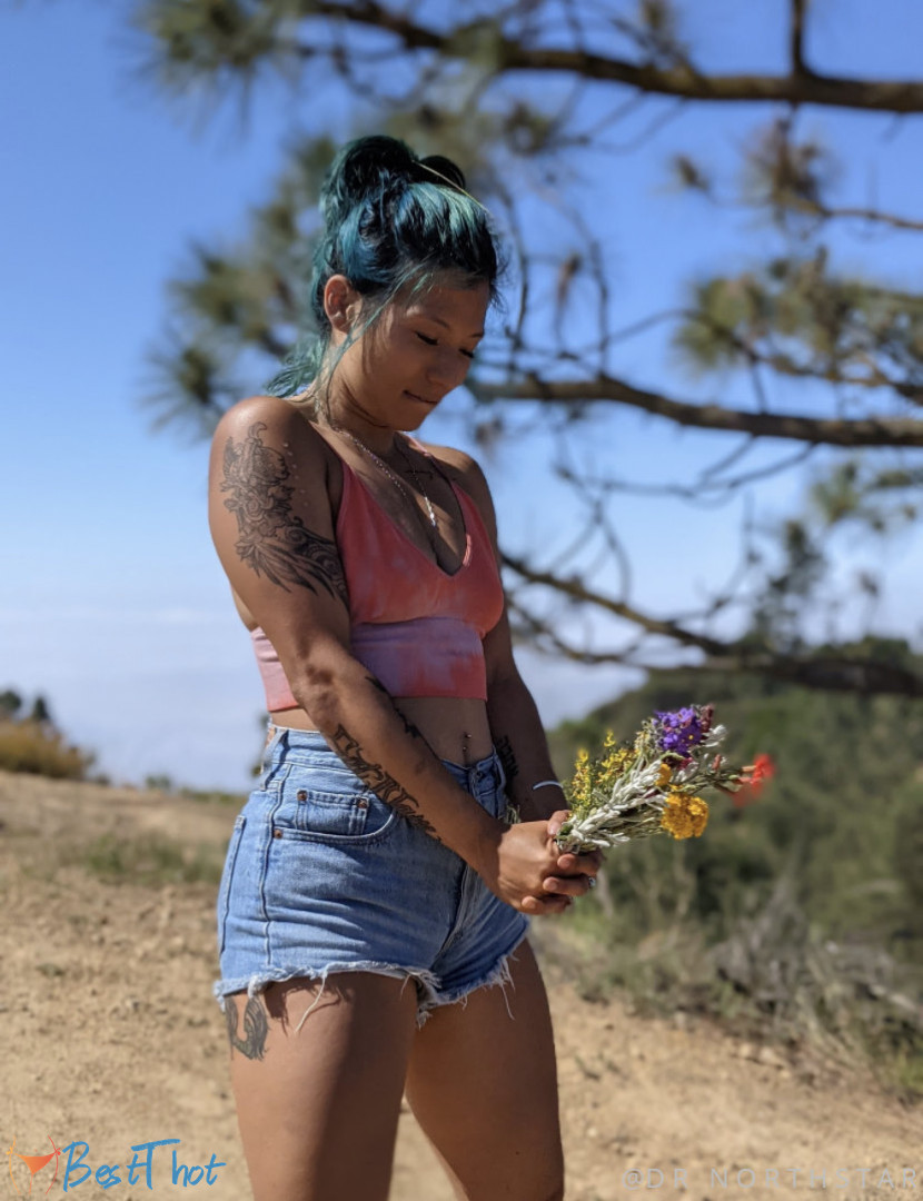 Photo by goddessemberz published on January 20,2025 02:01:05 - BestThots