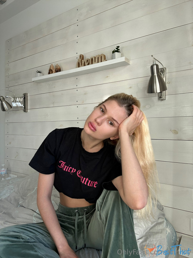 Photo by minilily published on January 20,2025 04:00:38 - BestThots