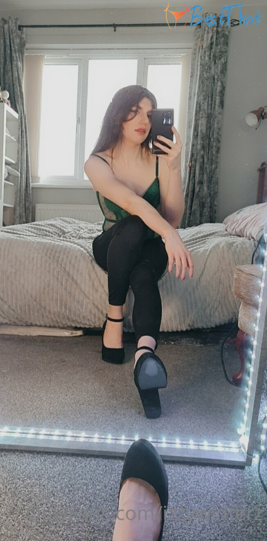 Photo by izzywinterz published on January 22,2025 10:02:23 - BestThots