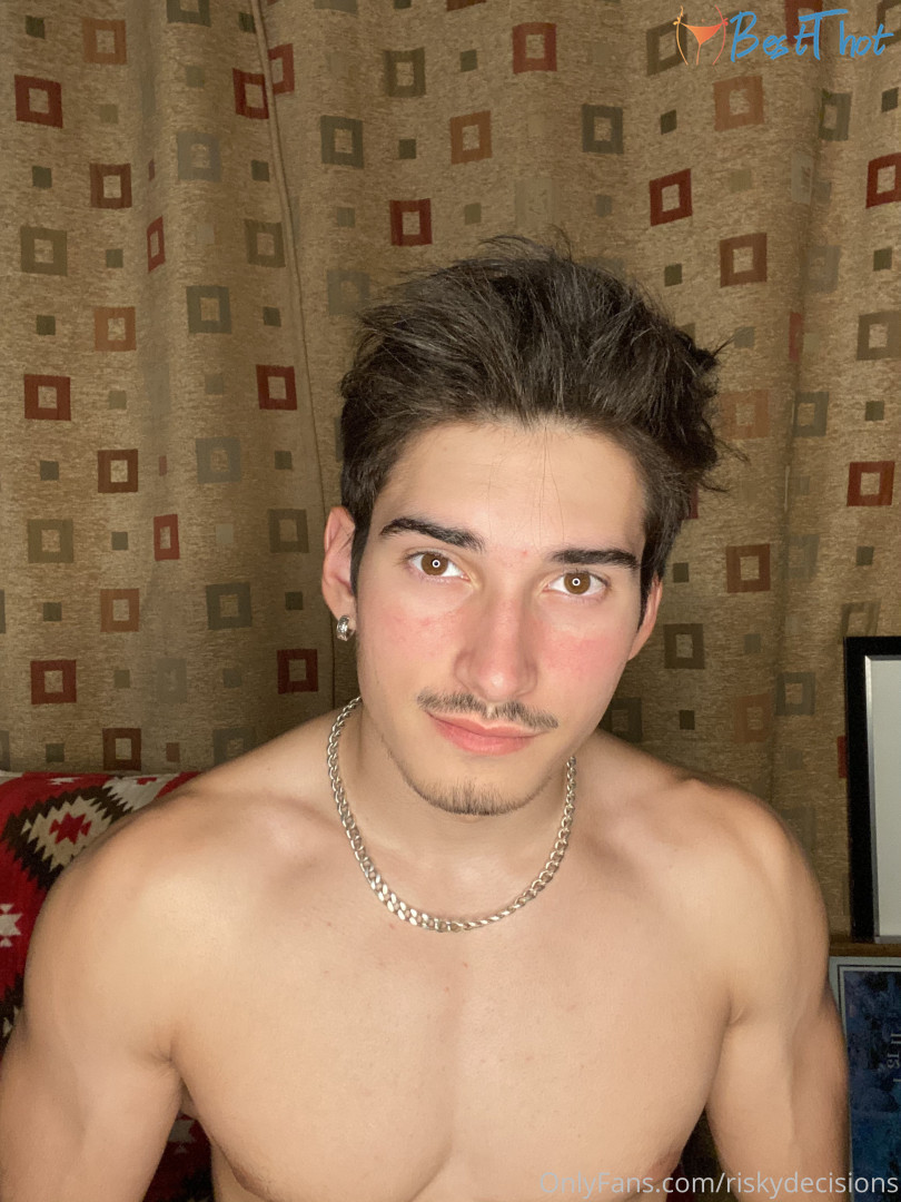 Photo by riskydecisions published on January 22,2025 09:02:45 - BestThots