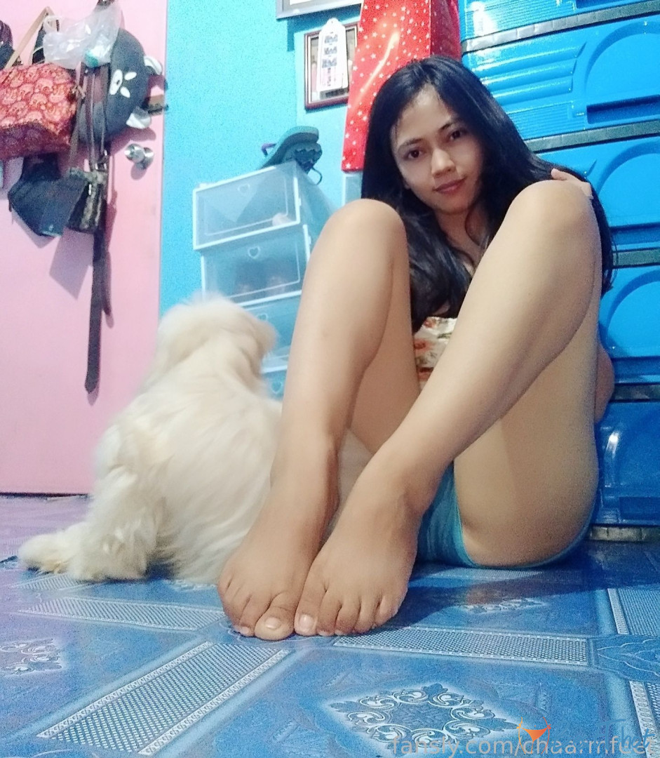 chaarmfeet #9790495