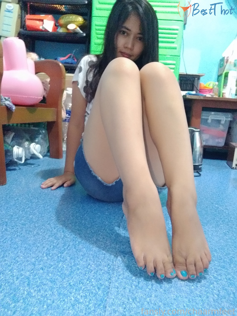 chaarmfeet #9790537