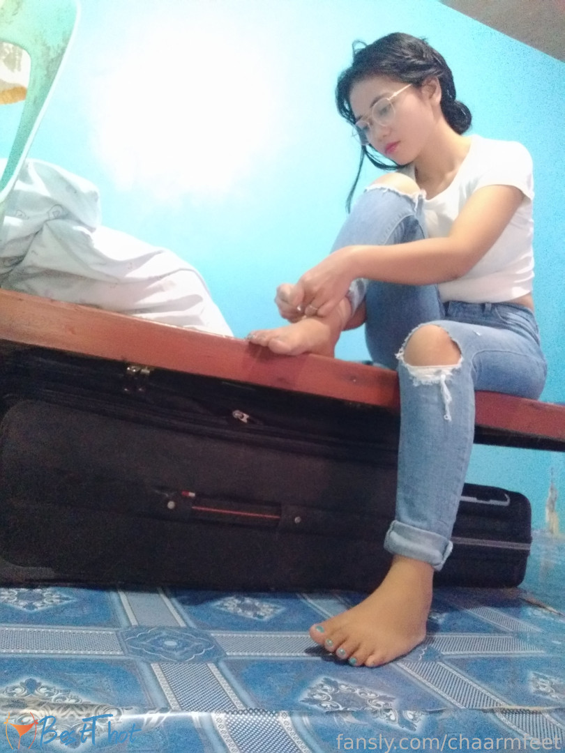 chaarmfeet #9790840