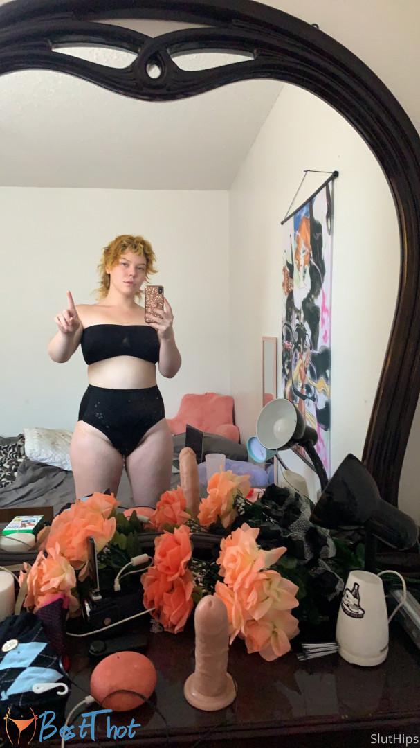 Photo by sluthips published on January 22,2025 09:01:45 - BestThots