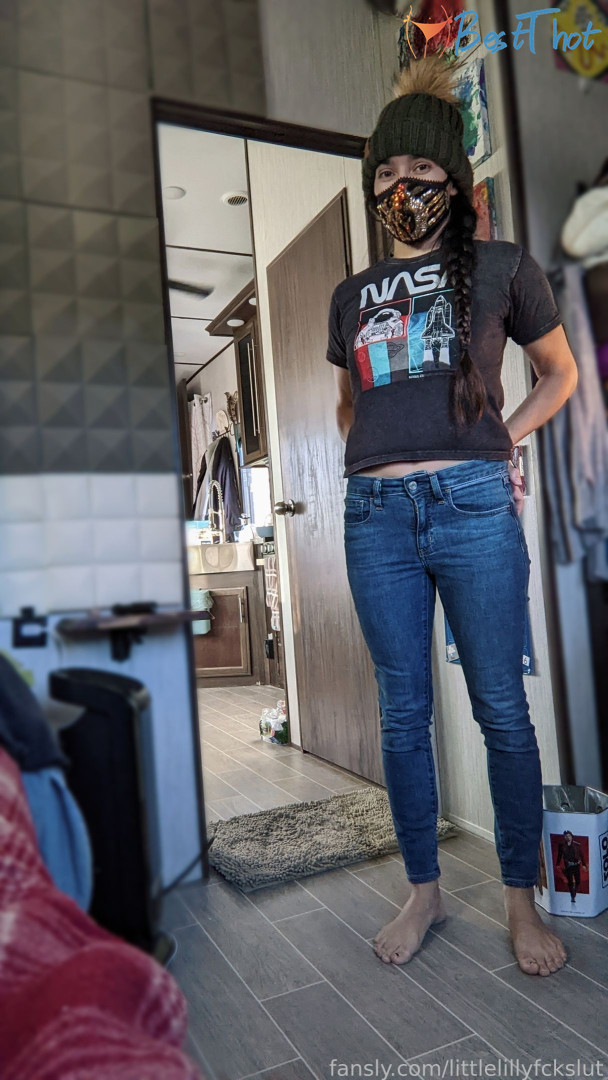 Photo by littlelillyfckslut published on January 26,2025 08:00:34 - BestThots