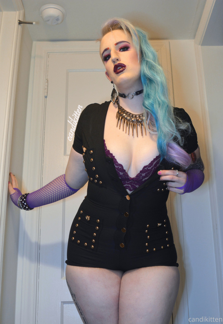 Photo by candikitten published on January 4,2024 12:51:50 - BestThots