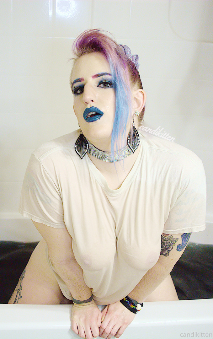 Photo by candikitten published on January 4,2024 12:52:39 - BestThots