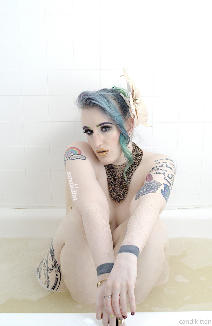 Photo by candikitten published on January 4,2024 12:53:43 - BestThots