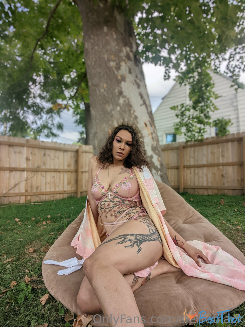 Photo by sierrablack published on January 24,2025 01:03:19 - BestThots